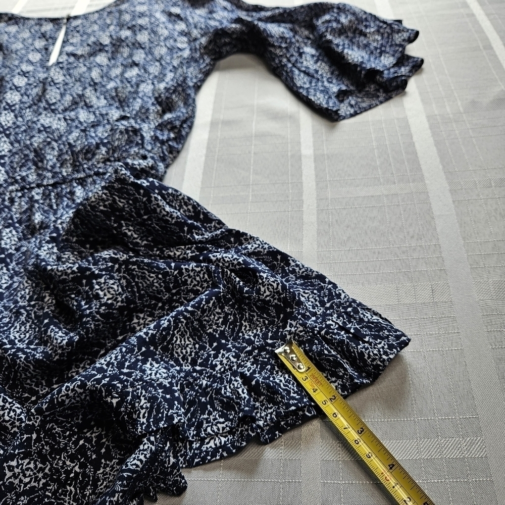 Abercrombie & Fitch navy romper with 3/4 bell sleeves and ruffled hem size M - Picture 8 of 12